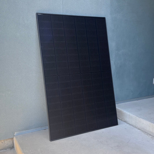 Plug-in Solar Kit: 400W Panel + Hoymiles Microinverter